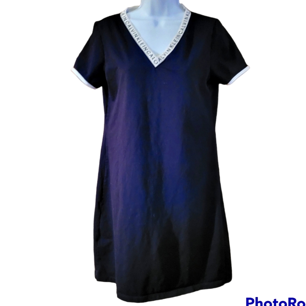 Calvin Klein t shirt dress Size Medium-excellent condition never worn